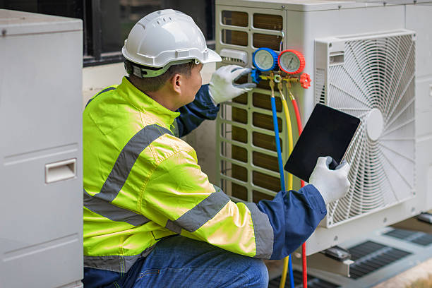 Professional Hvac technician working in Lecompton, KS